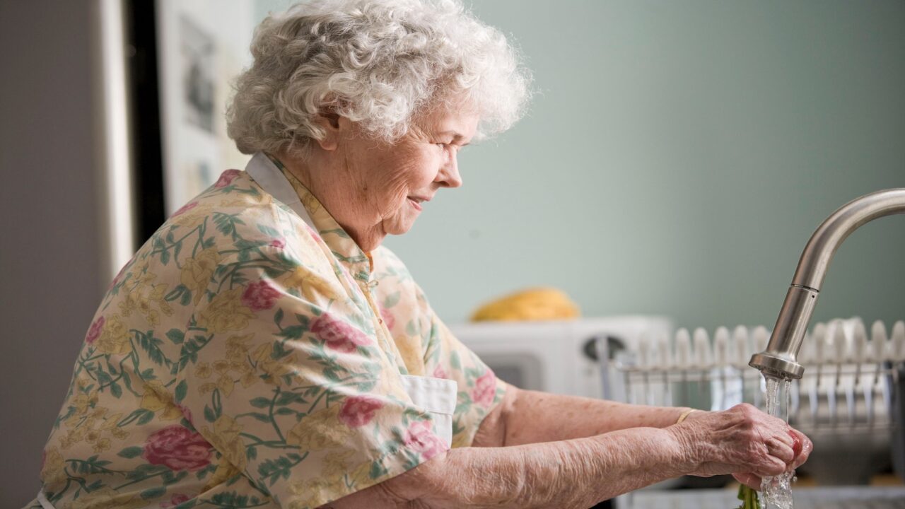 Alzheimer’s and In-Home Care 2023 | What You Need To Know